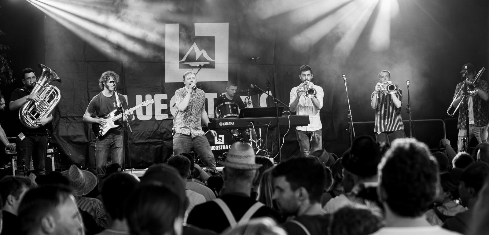 6859790c-e7ae-425e-ba9d-8b644d29da41